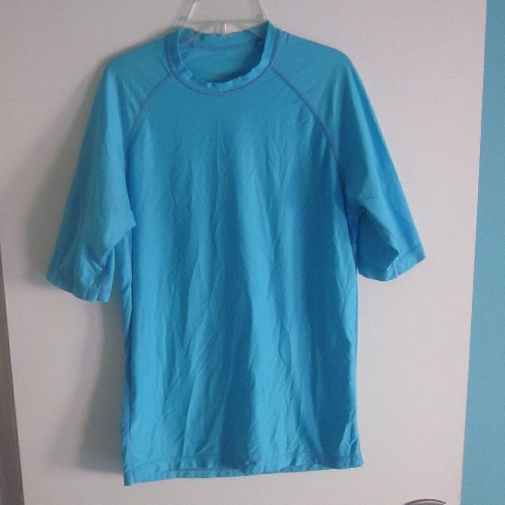 KOREDRY Mens Unisex Size S Short Sleeve Loose Fit UPF 50+ Rash Guard  37" Chest